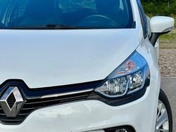 Weiß Gebraucht 2018 Renault Clio IV LIMITED Limousine | 8.300 € (Guter Preis)