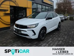 Jade weiss Gebraucht 2023 Opel Grandland X Elegance SUV | 26.980 € (Fairer Preis)