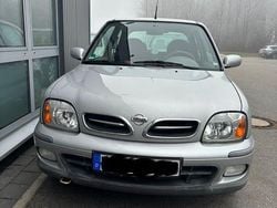 Schwarz Gebraucht 2001 Nissan Micra Comfort Limousine | 1.150 € (Fairer Preis)
