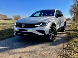 Weiß Gebraucht 2024 VW Tiguan Move SUV | 32.999 € (Fairer Preis)