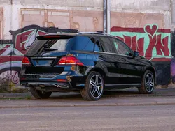 Schwarz Gebraucht 2017 Mercedes GLE350 AMG line SUV | 33.400 € (Fairer Preis)
