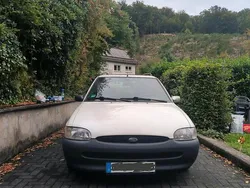 Weiß Gebraucht 1997 Ford Escort Kombi | 350 € (Superpreis)