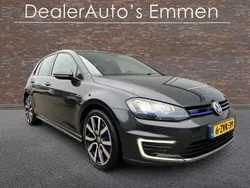 Grau Gebraucht 2015 VW Golf VII GTE Limousine | 9.922 € (Fairer Preis)