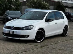 Weiß Gebraucht 2011 VW Golf VI Style Limousine | 4.950 € (Fairer Preis)