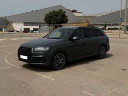 Grau Gebraucht 2017 Audi SQ7 Sport SUV | 35.900 € (Teuer)