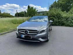 Grau Gebraucht 2015 Mercedes A180 Urban Limousine | 11.300 € (Fairer Preis)