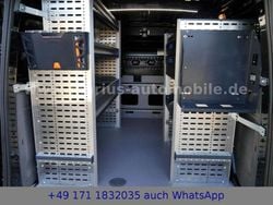 Schwarz (metallic) Gebraucht 2024 Ford Transit Trend Van | 19.950 € (Fairer Preis)