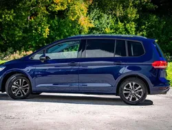 Atlantik blue metallic Gebraucht 2020 VW Touran Van / Kleinbus | 25.590 € (Guter Preis)