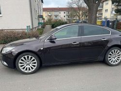 Braun Gebraucht 2011 Opel Insignia Limousine | 7.500 € (Teuer)