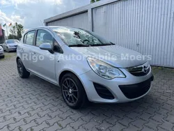 Silber Gebraucht 2012 Opel Corsa Edition Limousine | 4.500 € (Fairer Preis)