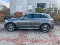 Grau Gebraucht 2018 Mercedes GLC250 AMG SUV | 25.900 € (Guter Preis)