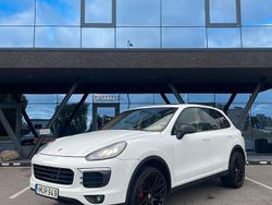 Weiß Gebraucht 2016 Porsche Cayenne SUV | 20.900 € (Guter Preis)