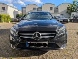 Gebraucht 2018 Mercedes C300 Exclusive Kombi | 23.800 € (Etwas zu teuer)