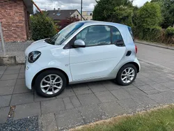 Weiß Gebraucht 2015 Smart ForTwo Coupé Passion Coupé | 7.200 € (Fairer Preis)