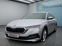 Grau Gebraucht 2021 Skoda Octavia Kombi | 21.399 € (Guter Preis)