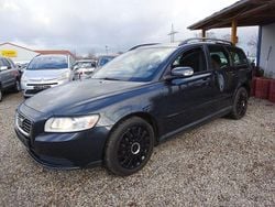 Grau Gebraucht 2009 Volvo V50 Kinetic Kombi | 2.200 € (Guter Preis)