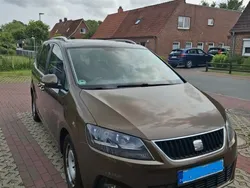 Braun Gebraucht 2010 Seat Alhambra Reference Van / Kleinbus | 10.000 €