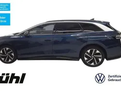 Aquamarinblau metallic Gebraucht 2024 VW ID.7 Pro Limousine | 46.980 € (Fairer Preis)