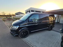 Schwarz Gebraucht 2017 VW T6 Highline Van | 29.990 € (Teuer)