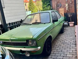 Grün Gebraucht 1977 Opel Kadett Limousine | 5.500 €