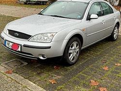 Silber Gebraucht 2003 Ford Mondeo Ghia Limousine | 3.600 € (Fairer Preis)