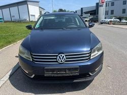 Blau Gebraucht 2012 VW Passat Trendline Kombi | 6.999 € (Guter Preis)