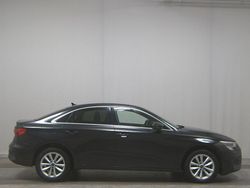 Mythosschwarz (metallic) Gebraucht 2023 Audi A3 Ambiente Limousine | 20.480 € (Superpreis)