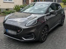 Grau Gebraucht 2020 Ford Puma Vignale SUV | 17.500 € (Fairer Preis)
