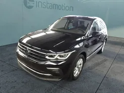 Schwarz Gebraucht 2024 VW Tiguan Move SUV | 35.879 € (Fairer Preis)