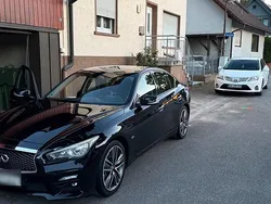 Schwarz Gebraucht 2014 Infiniti Q50 Limousine | 14.900 €