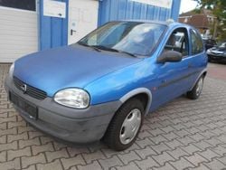 Blau Gebraucht 1998 Opel Corsa Limousine | 700 € (Guter Preis)