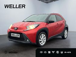 Chili red / black mica (209) Neu 2025 Toyota Aygo X SUV | 16.890 €