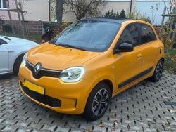 Gelb Gebraucht 2022 Renault Twingo SE Kleinwagen | 11.300 € (Fairer Preis)