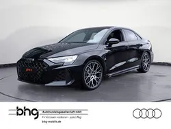 Schwarz Neu 2024 Audi RS3 Comfort Kleinwagen | 79.900 €