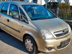 Gold Gebraucht 2006 Opel Meriva Basis Van / Kleinbus | 400 € (Guter Preis)