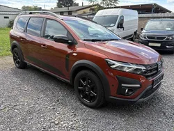 Terrakottabraun Gebraucht 2022 Dacia Jogger Extreme Van / Kleinbus | 15.999 € (Guter Preis)