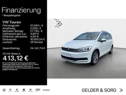 Pure white Gebraucht 2022 VW Touran Comfortline Van / Kleinbus | 29.880 € (Etwas zu teuer)