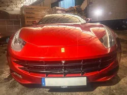 Rot Gebraucht 2012 Ferrari FF Limousine | 71.000 €