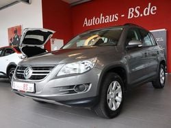 Grau Gebraucht 2009 VW Tiguan Track & Field SUV | 6.450 € (Guter Preis)