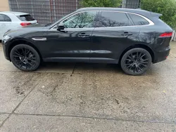 Schwarz Gebraucht 2017 Jaguar F-Pace Prestige SUV | 20.400 € (Guter Preis)