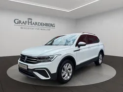 Weiß Gebraucht 2024 VW Tiguan Allspace Life SUV | 34.777 € (Guter Preis)