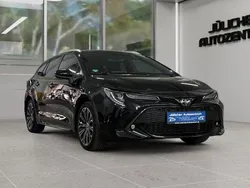 Schwarz Gebraucht 2020 Toyota Corolla Team Kombi | 17.990 € (Fairer Preis)