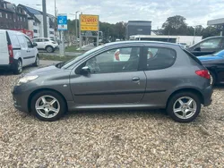 Gebraucht 2011 Peugeot 206+ Kleinwagen | 2.450 € (Fairer Preis)