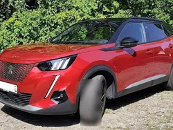 Rot Gebraucht 2022 Peugeot e-2008 GT SUV | 22.490 € (Fairer Preis)