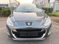 Grau Gebraucht 2012 Peugeot 308 Active Limousine | 2.999 € (Teuer)