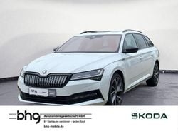 Weiß Gebraucht 2022 Skoda Superb SportLine Limousine | 25.220 € (Fairer Preis)