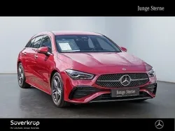 Rot Gebraucht 2024 Mercedes CLA200 Premium Kombi | 31.920 € (Guter Preis)