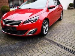 Rot Gebraucht 2016 Peugeot 308 Allure Kombi | 7.099 € (Guter Preis)