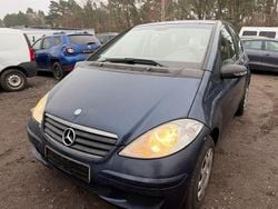 Blau Gebraucht 2006 Mercedes A170 Limousine | 1.590 € (Superpreis)