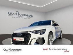 Weiß Gebraucht 2022 Audi A3 S-Line Limousine | 21.930 €